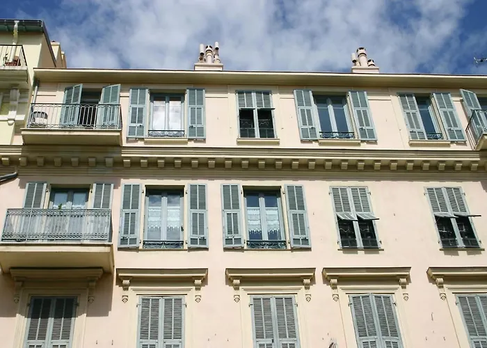 Nice Centre- Superbe 100M2 - 10 Mn A Pied De La Mer !